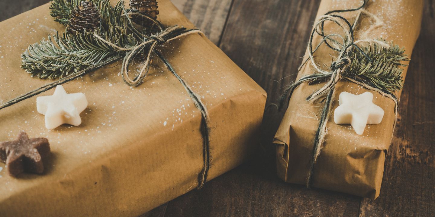 weihnachten paket geschenk päckchen post © pixabay.jpg