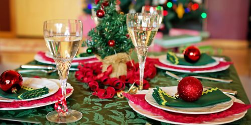 weihnachten essen tisch gäste © pixabay.jpg