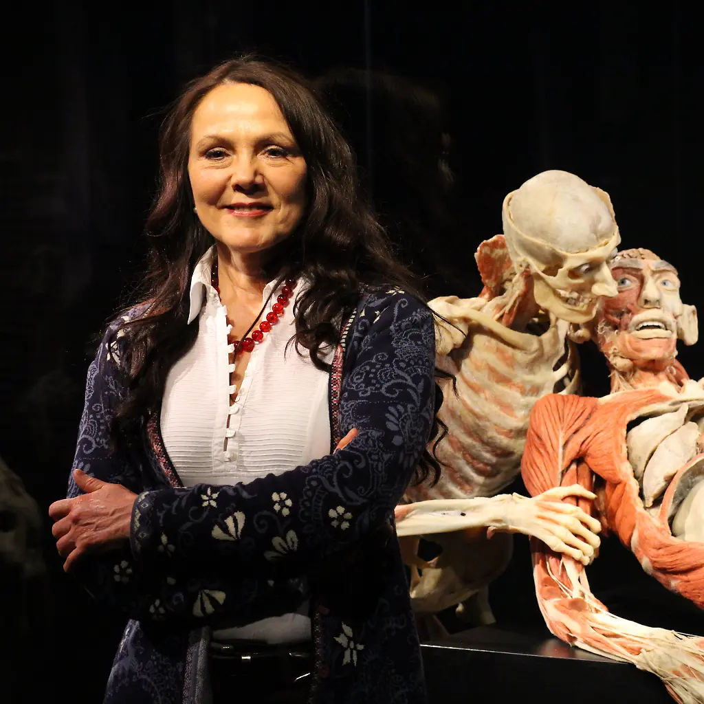 KW_Angelina-Whalley-Plastinat_©Ines-Huber.jpg