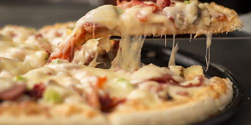 Pizza fast food essen geschmack © pixabay.jpg