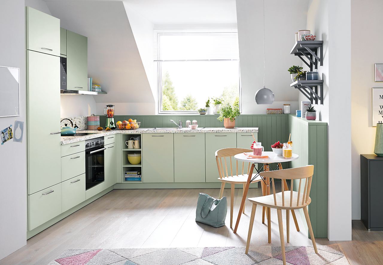 Küche-Hellgrün.jpg